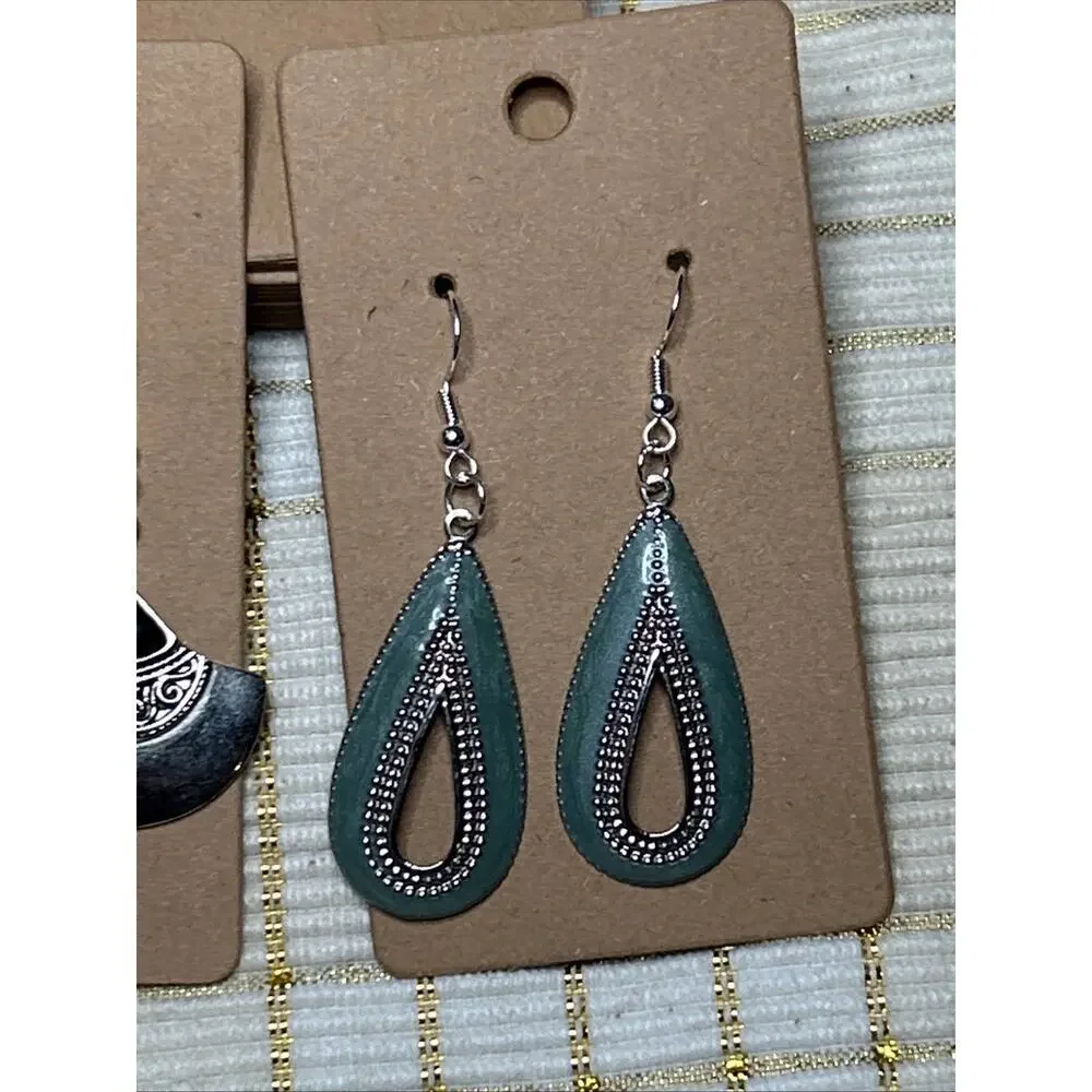 Set of 2 Pairs of Dangle Earrings Silver Tone Black Sage Green Vintage